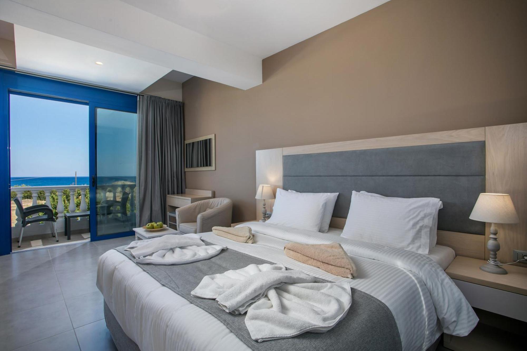 Rita Mare Seafront Villas Heated Pools Gennadi Exterior photo