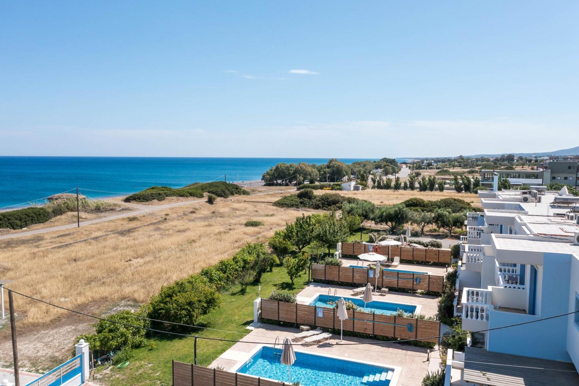 Rita Mare Seafront Villas Heated Pools Gennadi Exterior photo