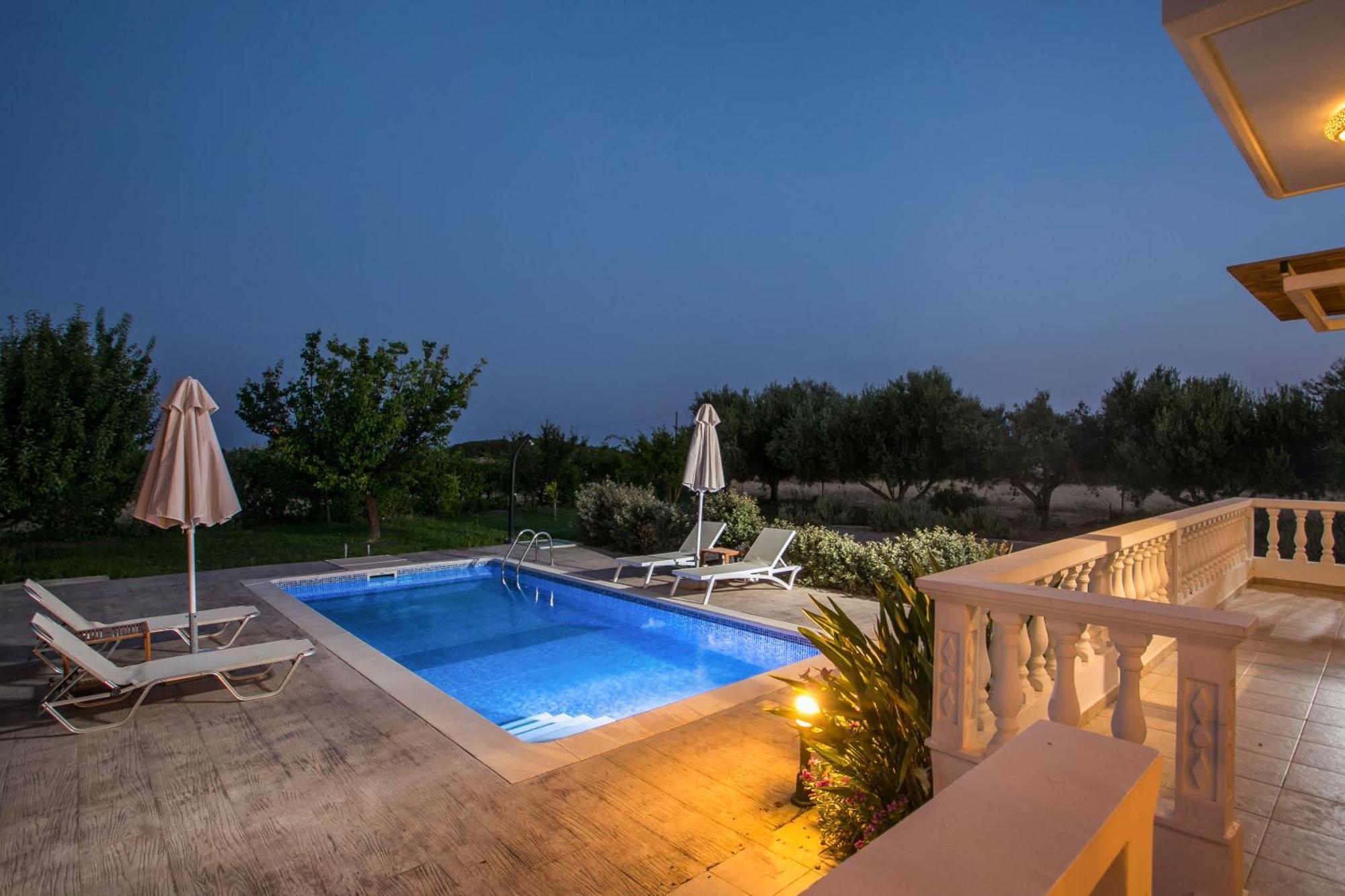 Rita Mare Seafront Villas Heated Pools Gennadi Exterior photo