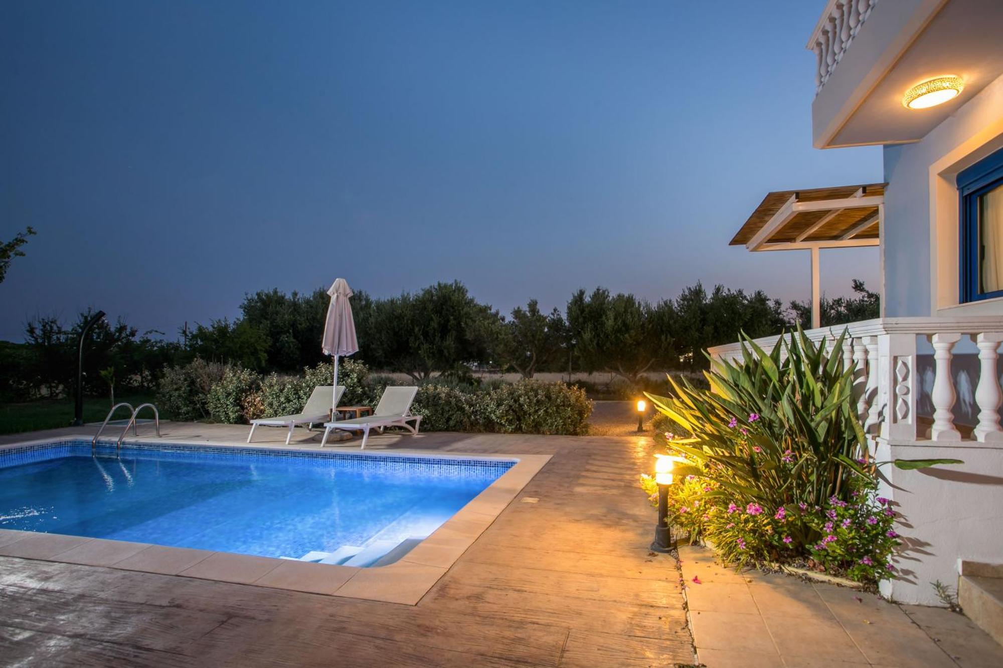 Rita Mare Seafront Villas Heated Pools Gennadi Exterior photo
