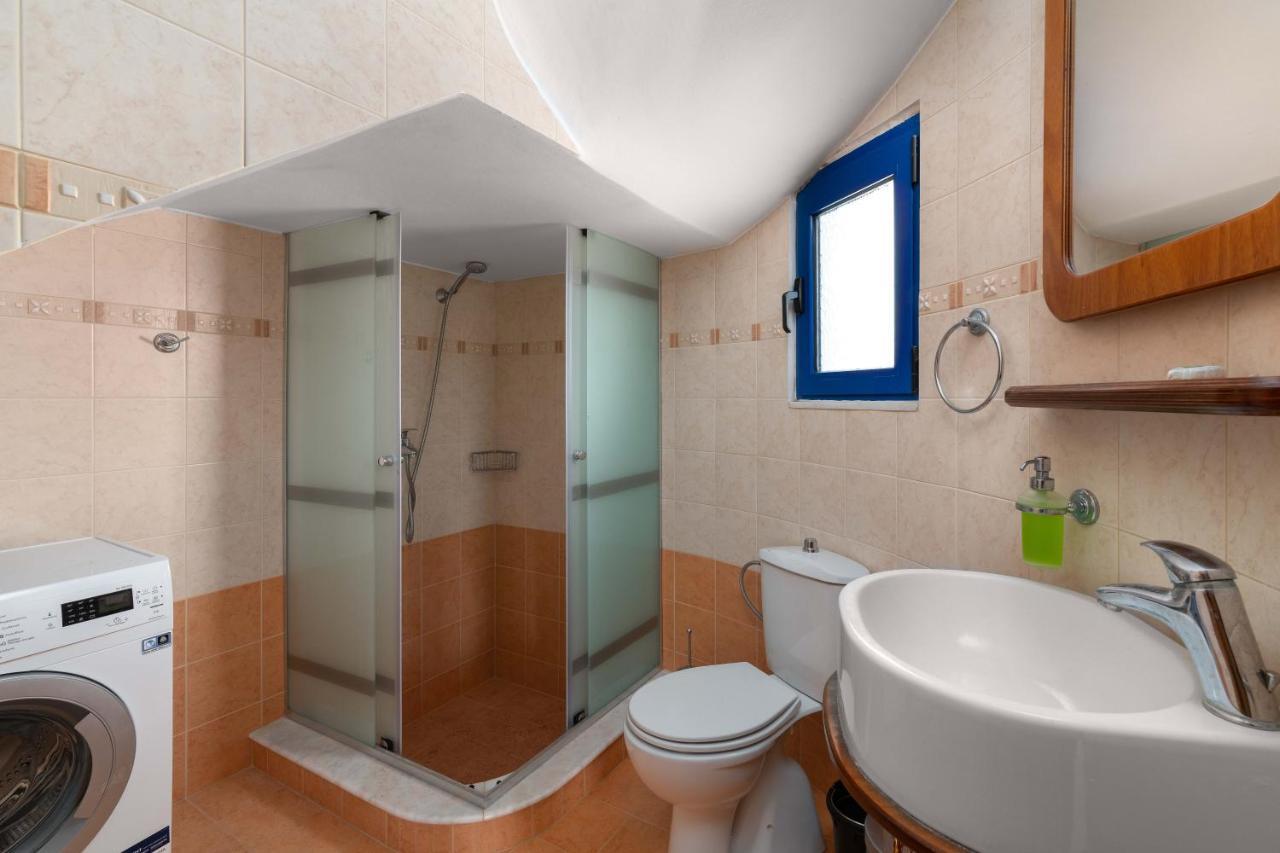 Rita Mare Seafront Villas Heated Pools Gennadi Exterior photo